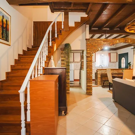 Feriehus Casa Pierina - Traditional *
